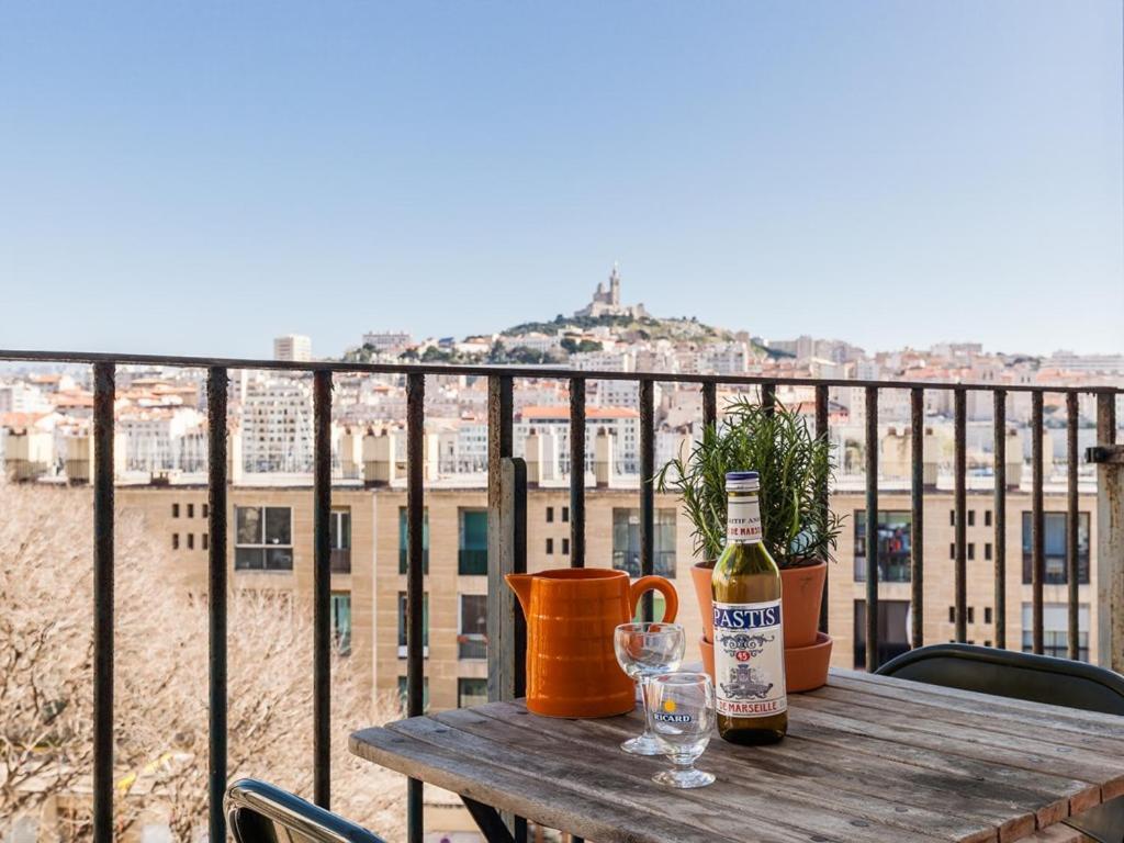 Le Ptit Jaune- Terrasse Sur Le Vieux Port Marseille Kültér fotó